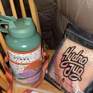 Hydrojug and sleeves